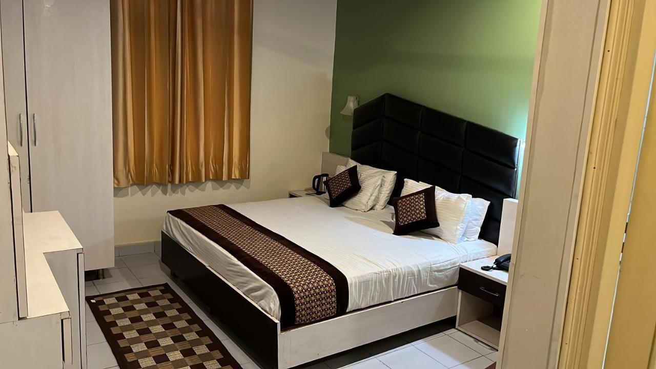 Pops Resort Pālampur Eksteriør billede