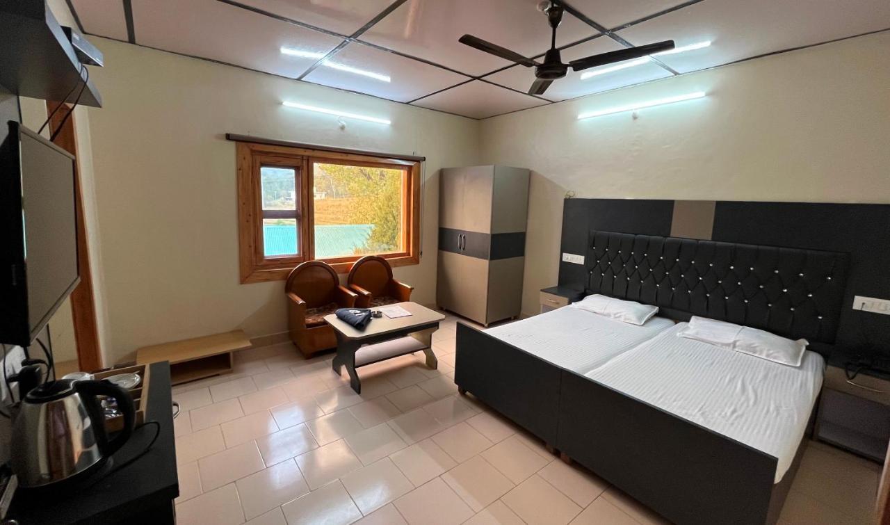 Pops Resort Pālampur Eksteriør billede
